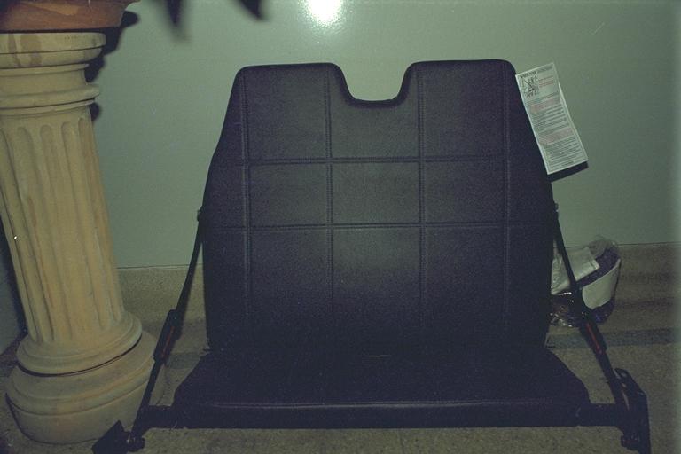 {700/900/V90 Third Seat}