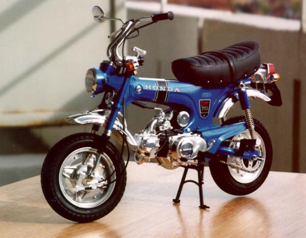 Tamiya 1/6 Motorcycle Series No.2 Dax Honda ST70 16002 