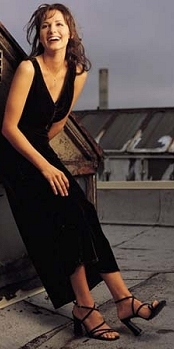 chely2b.jpg (41381 bytes)