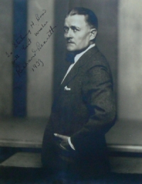 Richard Bennett in 1933