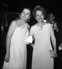 Joan and Olivia in 1967