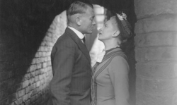 John Mills and Brenda De Banzie in Hobsonâ€™s Choice (1954)