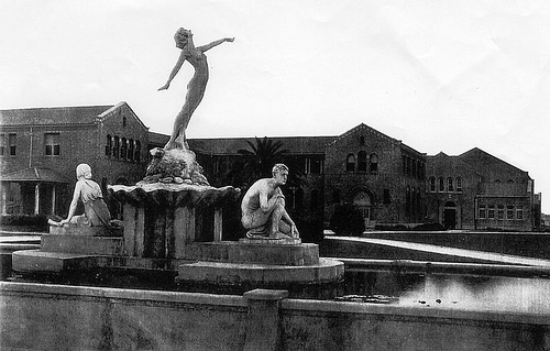 The statues in 1927 â€“ before the 1932 Long Beach earthquake destroyed much of the school