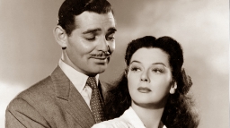 Clark Gable and Rosalind Russell in They Met In Bombay.