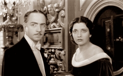 William Powell and Kay Francis in Jewel Robbery