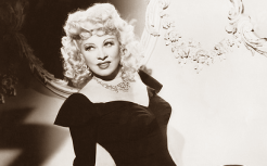 Mae West in "The Heats On"